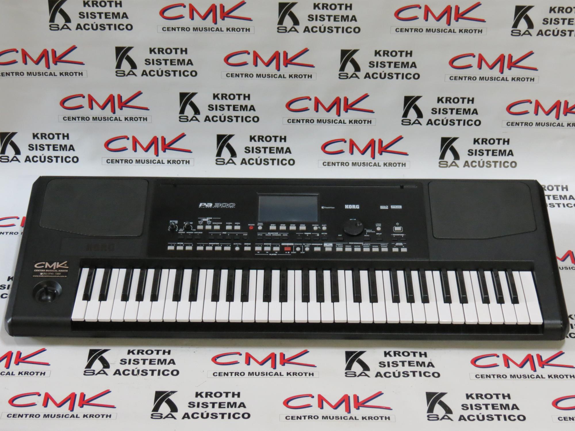 Foto do produto Teclado Arranjador Korg PA300 (usado) Foto do produto Teclado Arranjador Korg PA300 (usado)