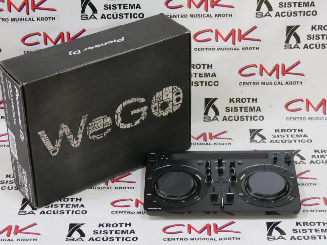 Foto do produto Controlador de software para DJ compacto DDJ-WeGo Pioneer (usado) Foto do produto Controlador de software para DJ compacto DDJ-WeGo Pioneer (usado)