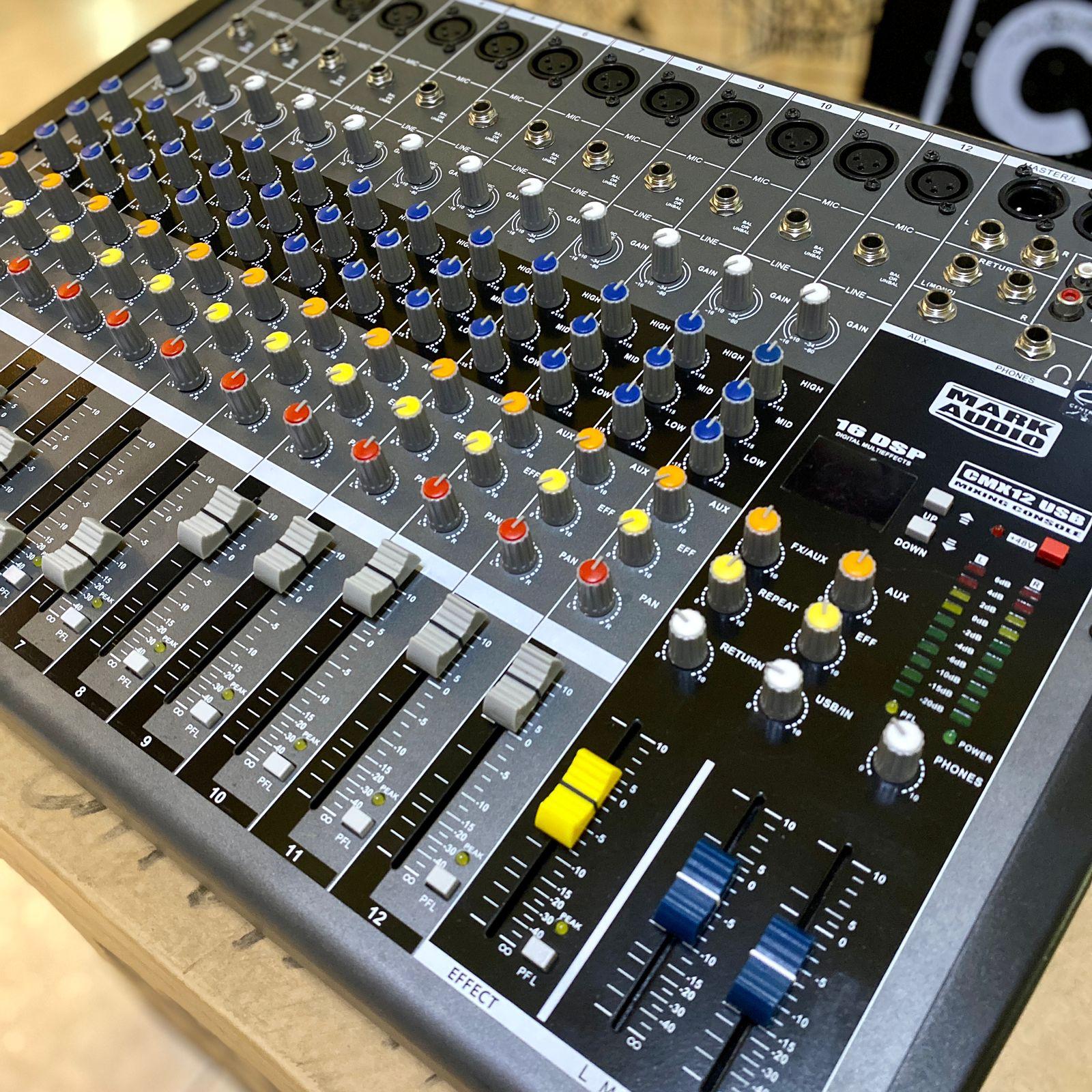 Foto do produto Mixer Mark Audio CMX12 USB 12 canais (usado) Foto do produto Mixer Mark Audio CMX12 USB 12 canais (usado)