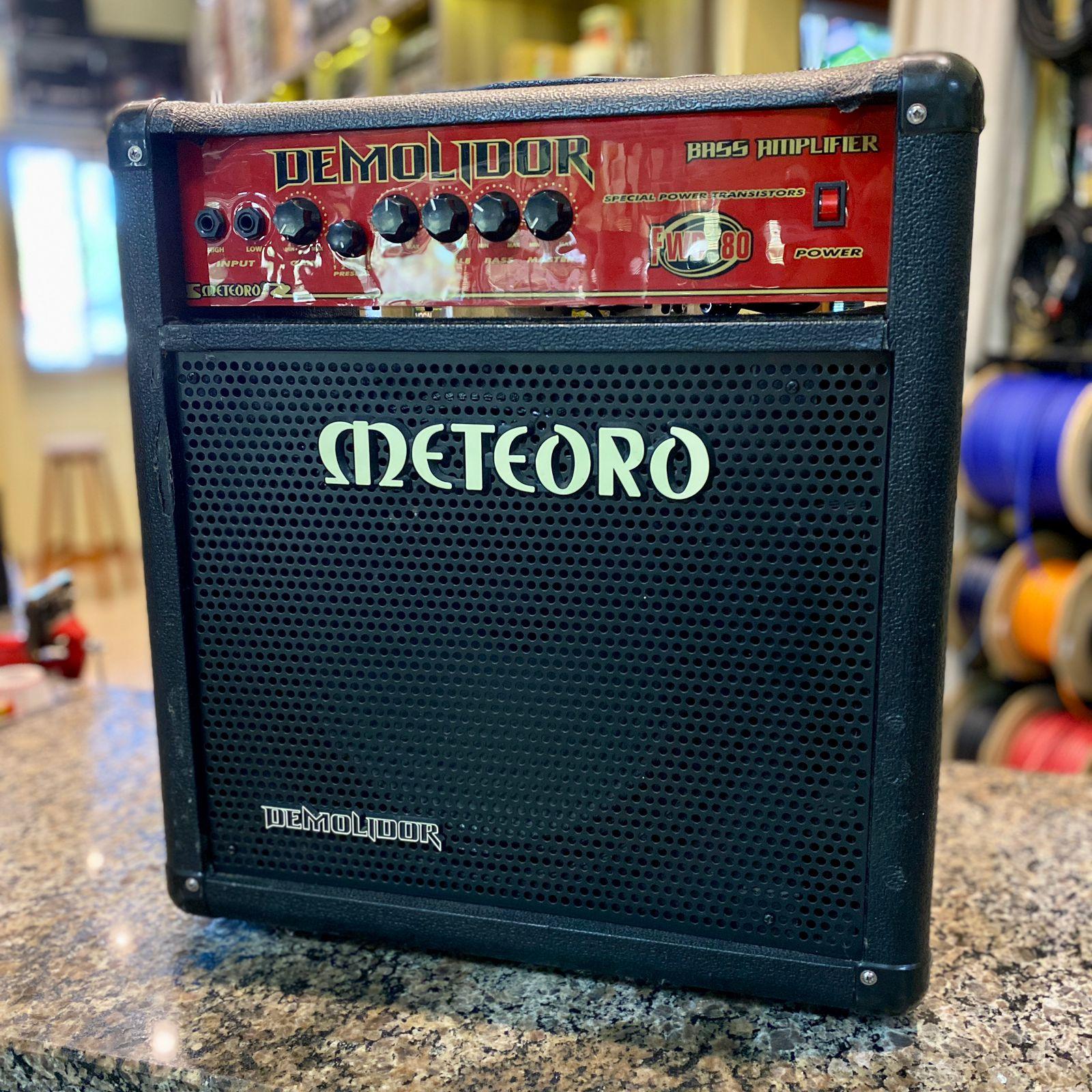 Foto do produto  Amplificador Baixo Meteoro Demolidor FWB-80 80W (usado)