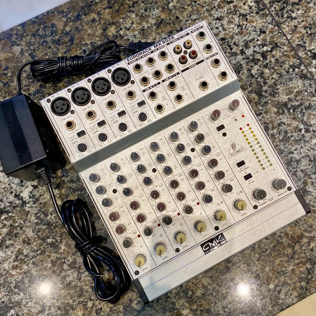 Mixer Behringer Eurorack MX 802A (usado) - CMK