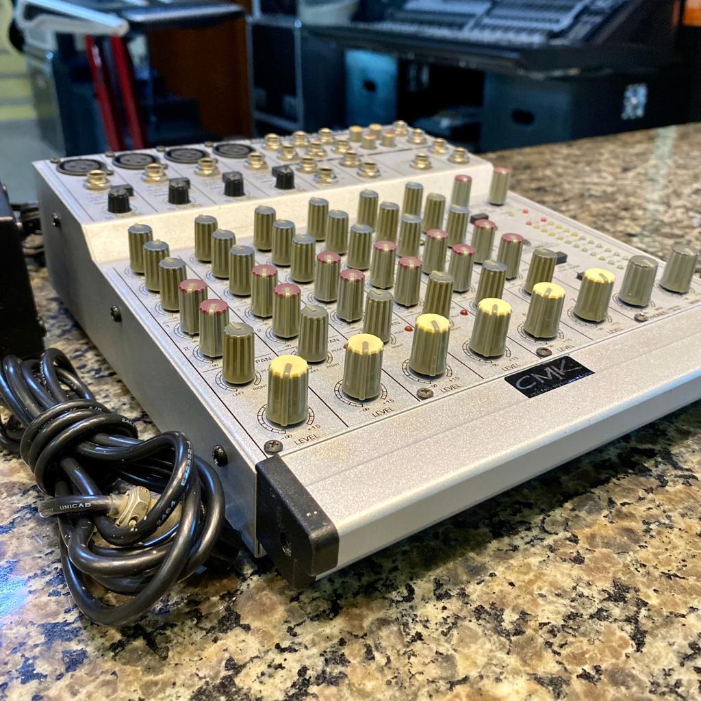 BEHRINGER EURORACK MX 802A アナログミキサー Mixer Behringer Eurorack MX 802A (usado) - CMK