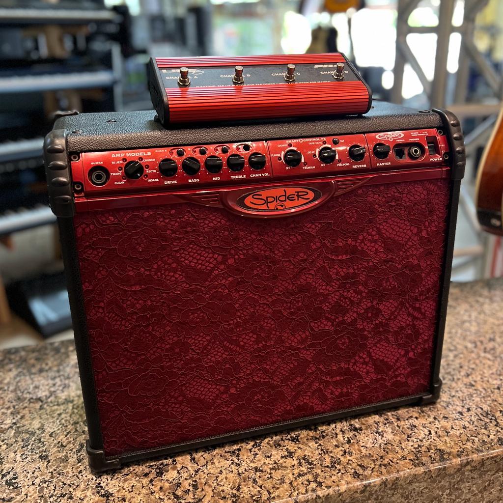 Foto do produto  Amplificador de Guitarra LINE 6 Spider 112 Red 50 watts + Foot Switch Original (usado)