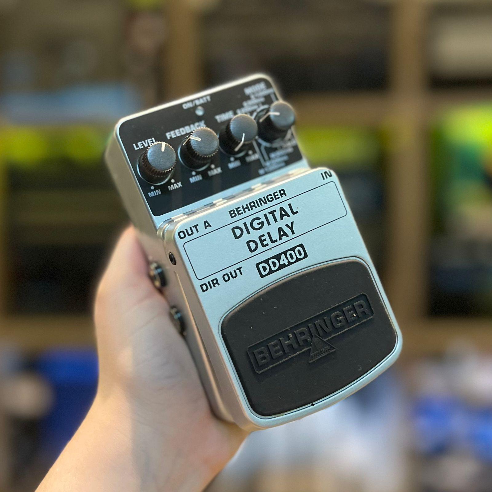 Foto do produto  Pedal Digital Delay Behringer DD400 (usado)