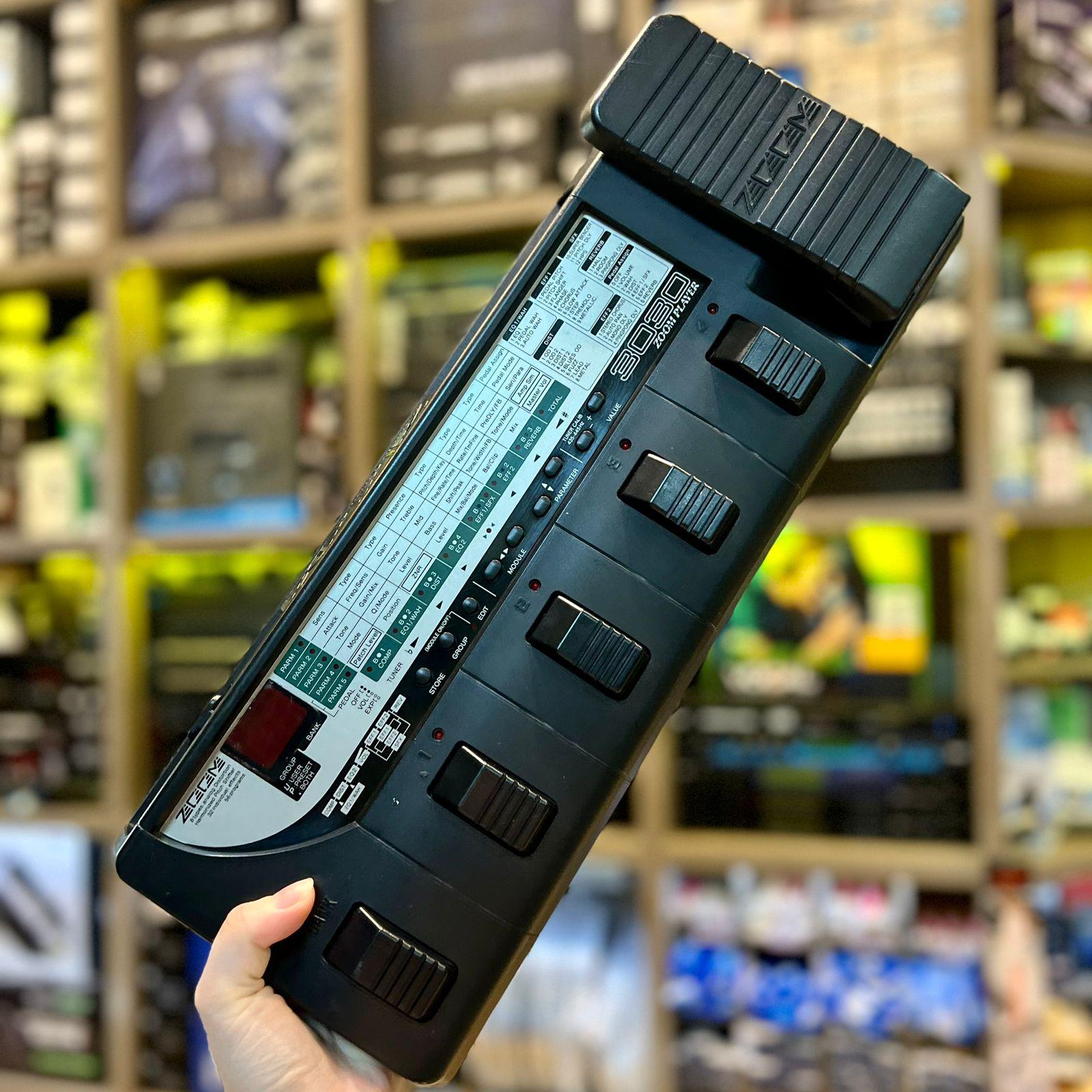 Pedaleira Zoom 3030 (usado) - CMK