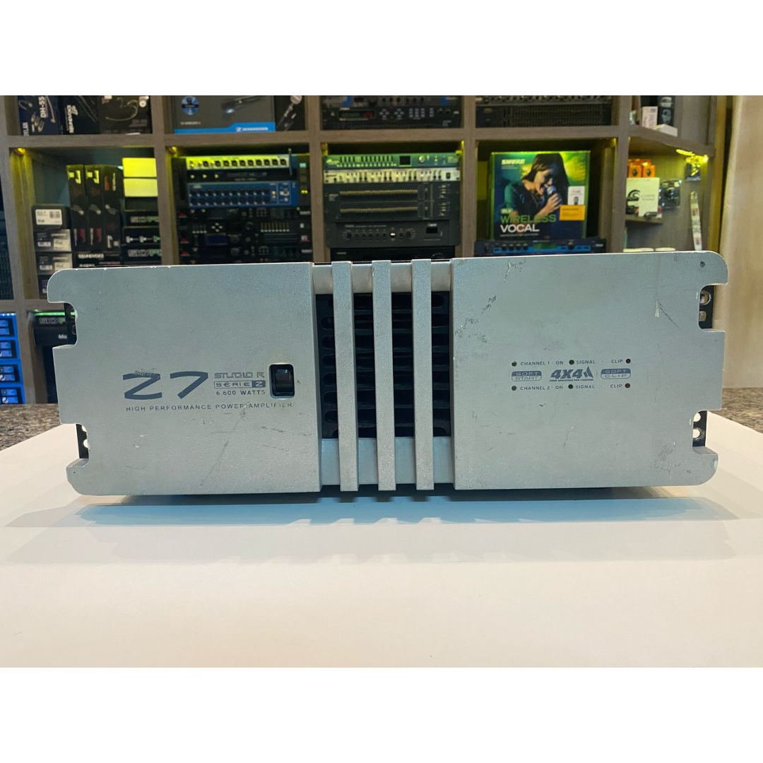 Foto do produto Amplificador Studio R Z7 (USADO) Foto do produto Amplificador Studio R Z7 (USADO)