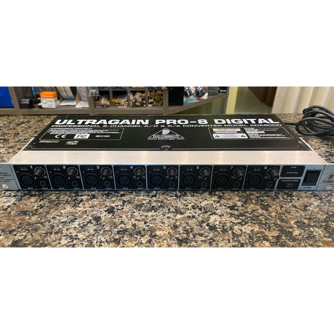 Foto do produto  Behringer Ultragain Pro-8 Digital Ada8000 (Usado com fonte externa)