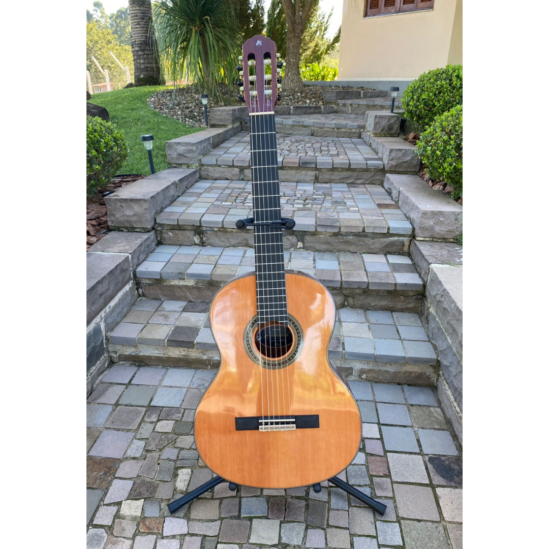 Foto do produto  SANDOR NORIKER NA VIOLAO MODELO CLASSICO TAMPO SPRUCE SOLIDO NA COR NATURAL ENVERN. C/ EQUALIZADOR