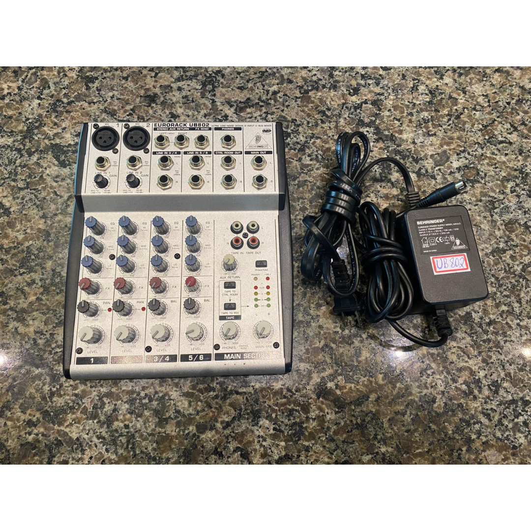 Foto do produto  Mesa de som Behringer UB802 Eurorack (usada) Foto do produto  Mesa de som Behringer UB802 Eurorack (usada)