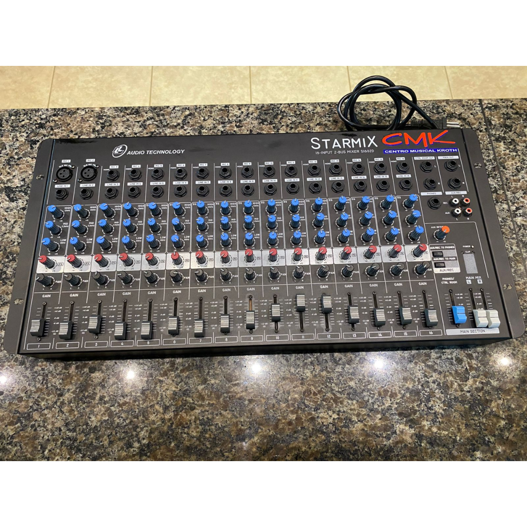 Foto do produto  Mixer Starmix L. L. Audio S1602D (usada)