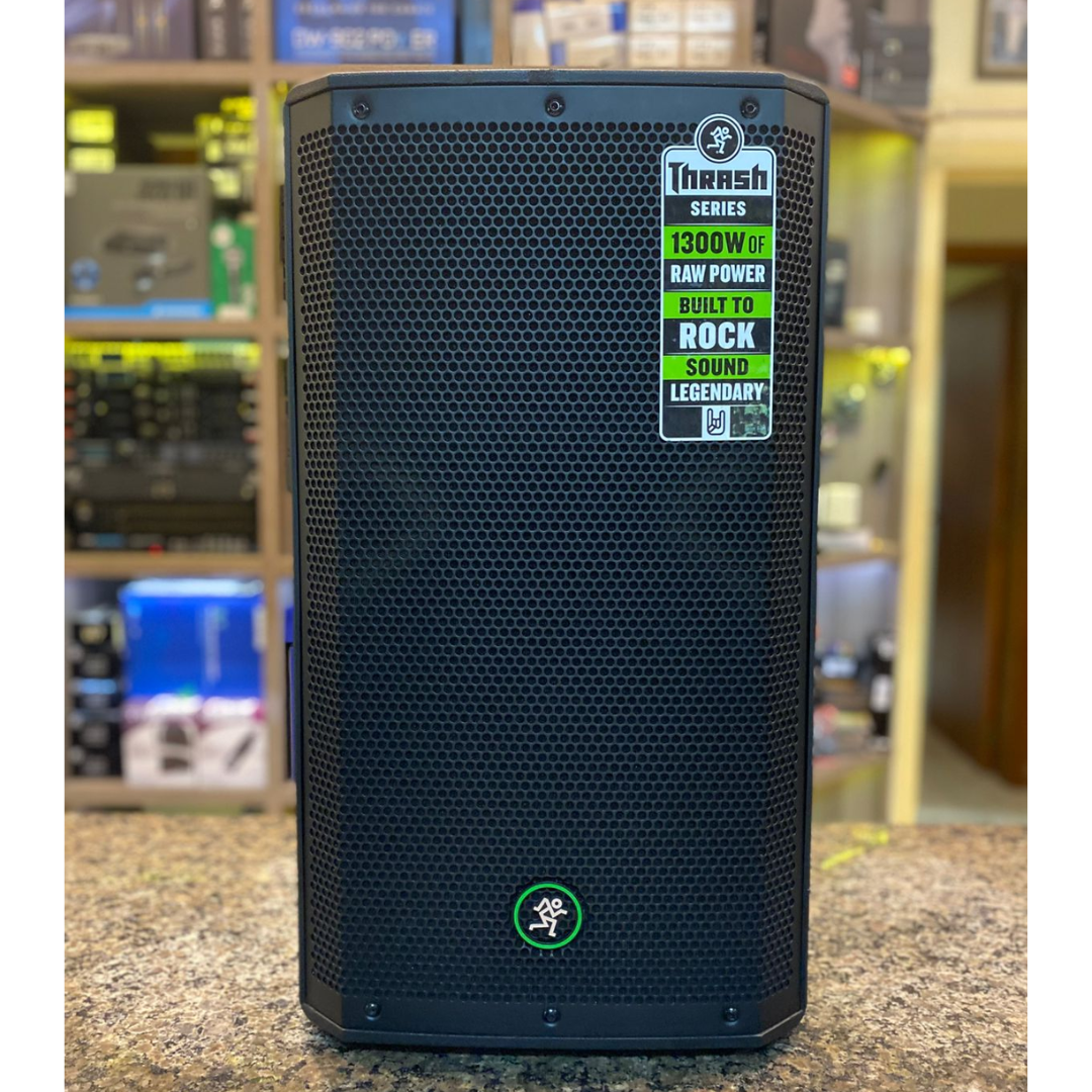 Foto do produto  Caixa De Som Mackie Thrash 212 12" (USADA)