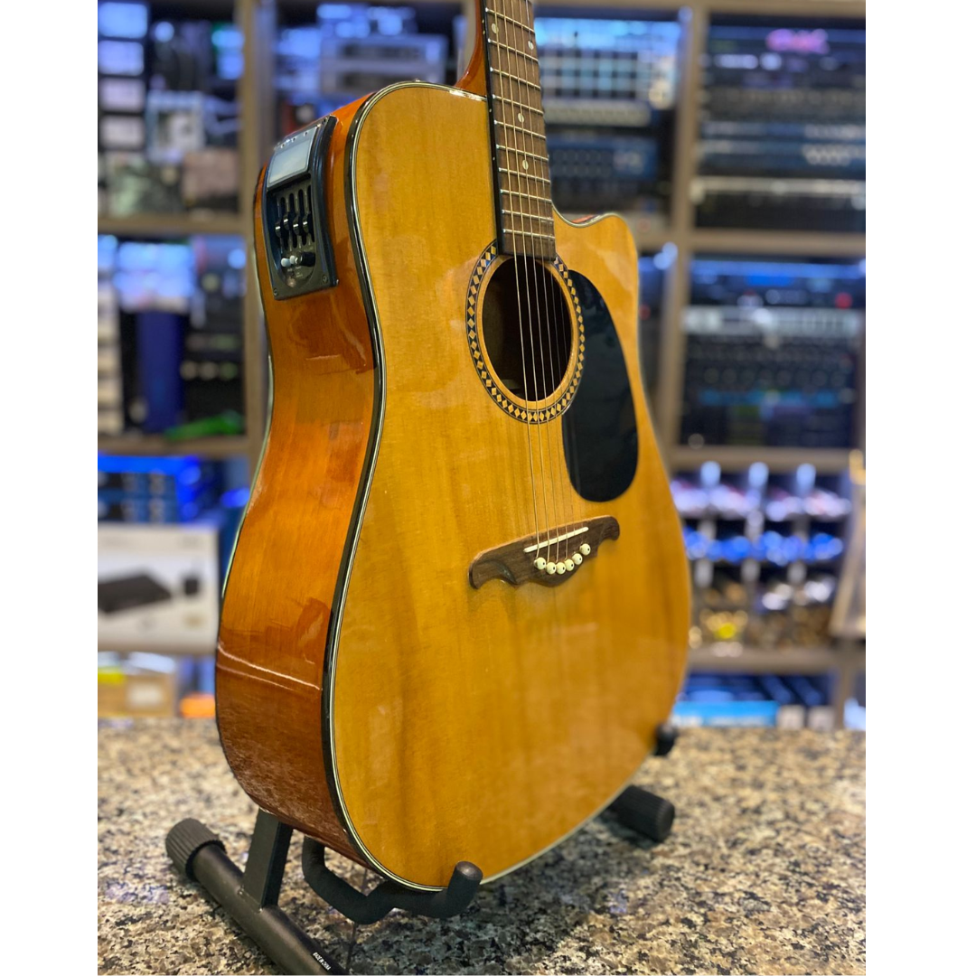 Foto do produto  Violão Tagima Nashville (usado)