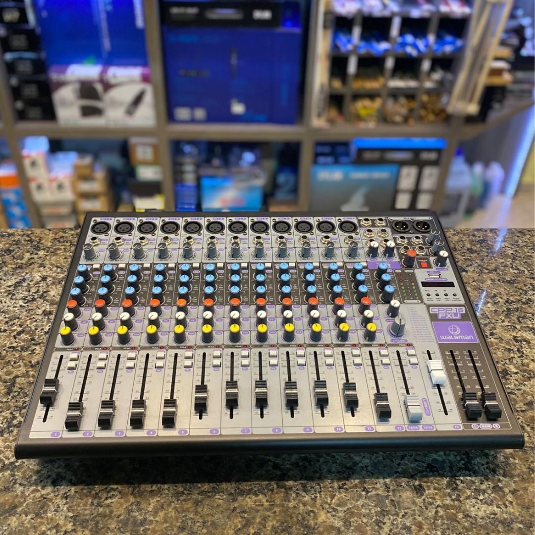 Foto do produto  Mesa De Som 16 Canais Waldman Cpp-16fxu (usada)