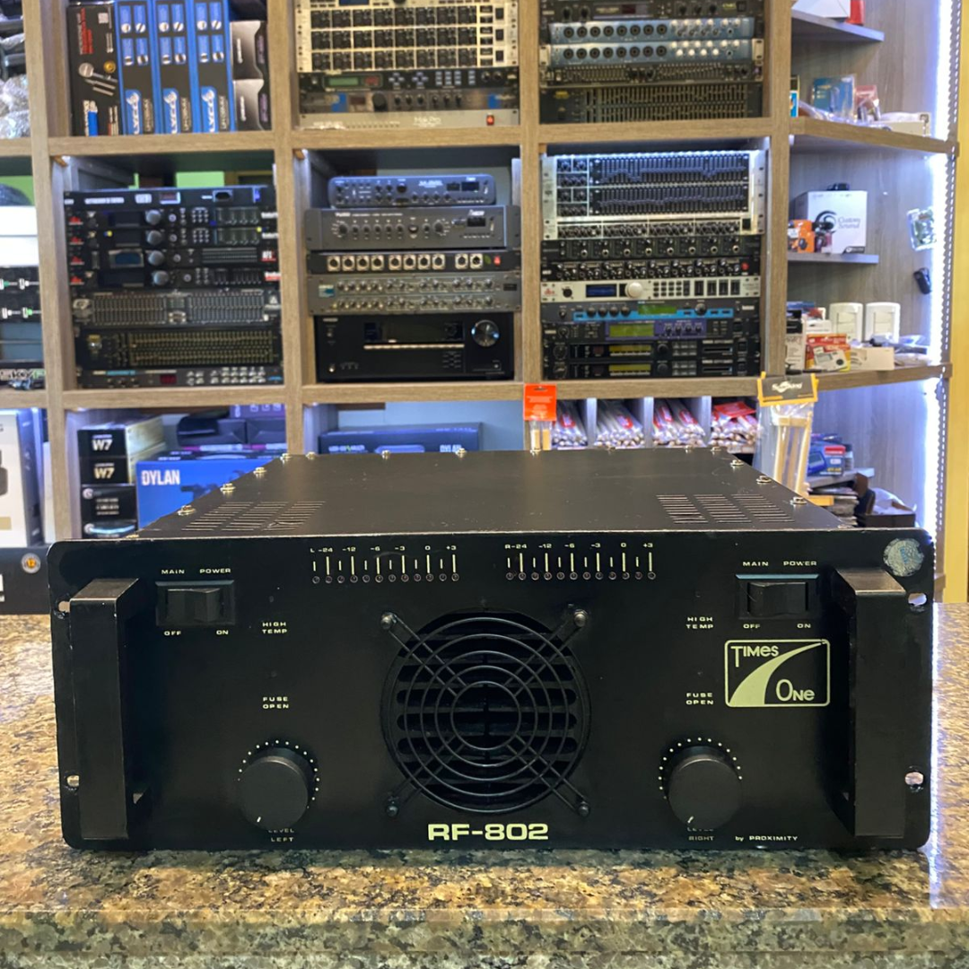 Foto do produto Amplificador Times One RF 802 (usado)